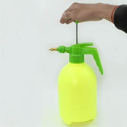 2-litre sprayer for plants and lawns