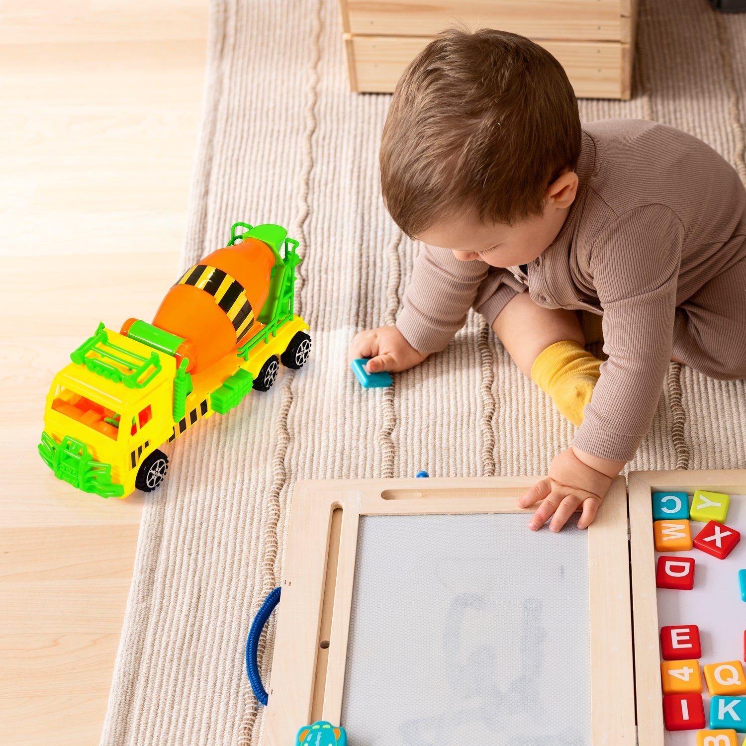 Pushback cement mixer truck toy