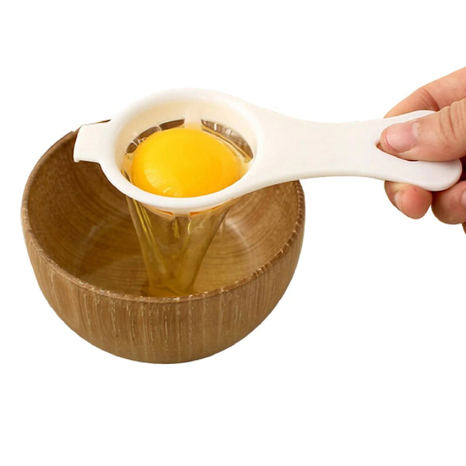 Easy-to-use egg yolk filter for baking and cooking.