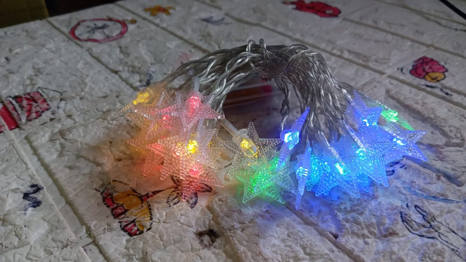 28 LED / Star 3.9 Meter Star Shape Led Light Battery Operated with Flashing Modes for Home Decoration, Kids Room, Waterproof Diwali &amp; Wedding LED Christmas Light Indoor and Outdoor Light ,Festival Decoration (Multicolor Battery Not Included 3.9Mtr)